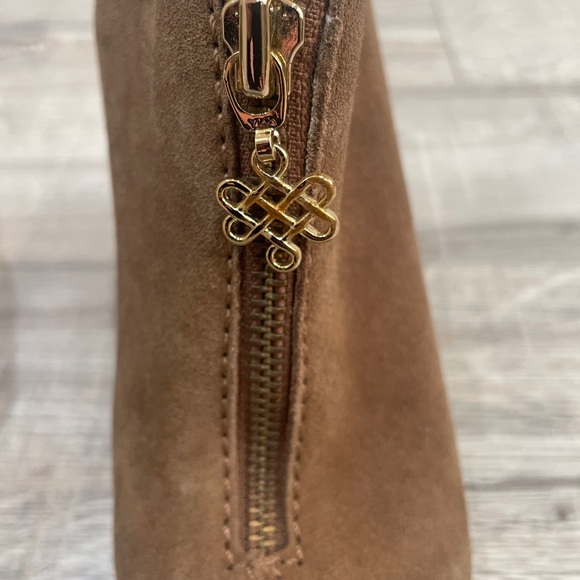 DVF brown suede clog shoes. - Picture 4 of 6